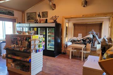 Snack bar