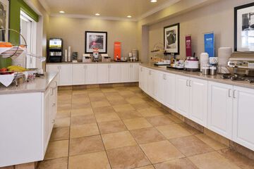 Breakfast/Coffee Service 56 of 68