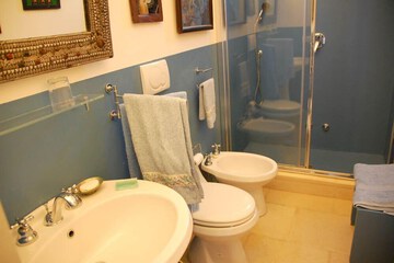 Photo 34