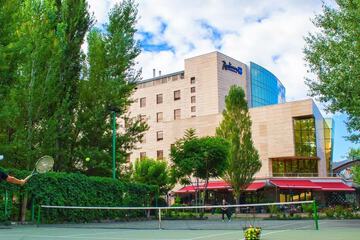 Tennis court