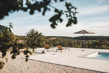 Sundeck