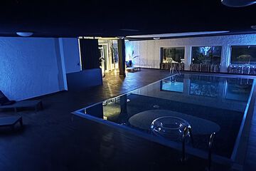 Infinity pool