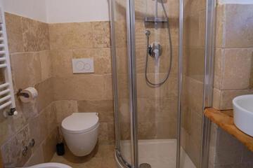 Photo 52