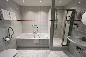 Jetted tub