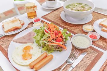 Breakfast meal