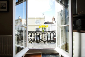 balcony