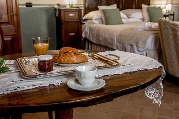Room service - dining