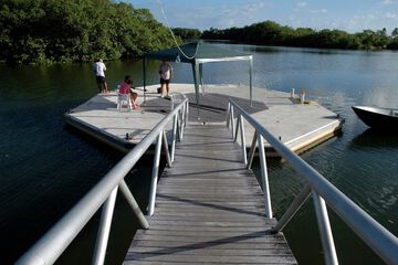 Dock
