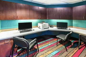 Business Center 50 of 51