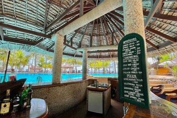 Poolside bar