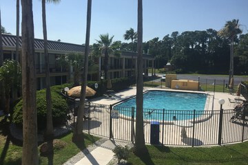 Property Grounds 38 of 38