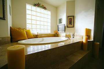Jetted tub