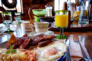 Breakfast area