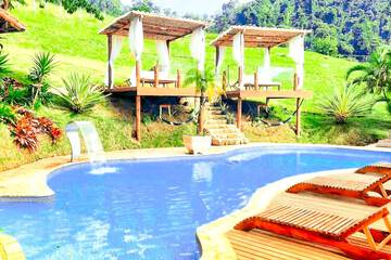 Pool waterfall