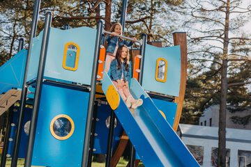 Children's play area - outdoor