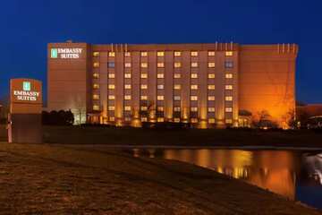 Embassy Suites by Hilton Chicago Schaumburg Woodfield
