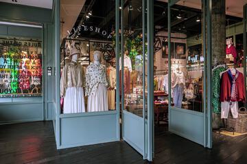 Gift shop