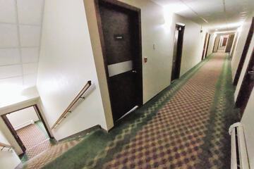 Hotel Interior 6 of 34