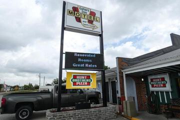 Gators Inn