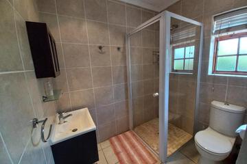 Photo 37
