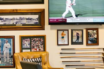 Sports bar