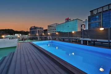 Rooftop pool
