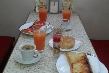 Breakfast meal