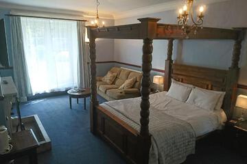 Photo 10