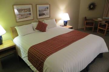 Room 21 of 34