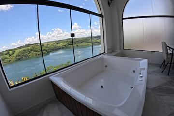 Private spa tub