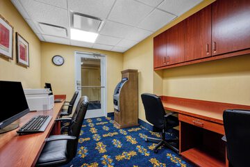 Business Center 74 of 74