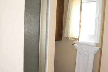 Room 33 of 119