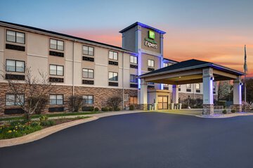 Holiday Inn Express Marshall by IHG
