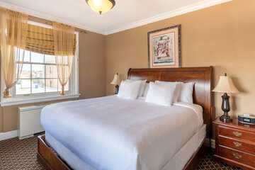 Room 10 of 62