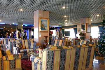 Lobby lounge