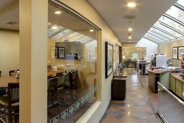 Food court