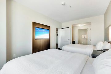Room 14 of 28