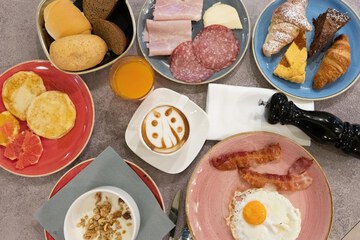 Breakfast meal