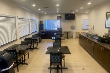 Breakfast/Coffee Service 11 of 12