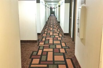 Ballroom/Hall 35 of 38