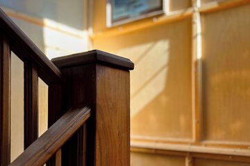 Handrails in stairways