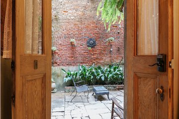 Hotel Exterior 133 of 134