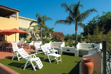 Sundeck