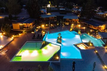 Infinity pool