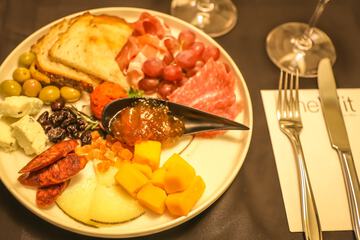 Breakfast meal