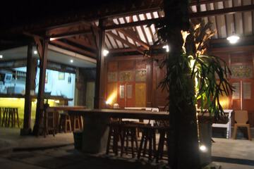 Coffee shop