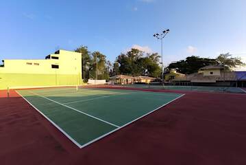 Tennis court