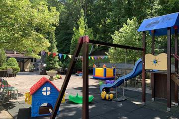 Children's play area - outdoor