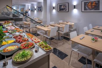 Breakfast buffet