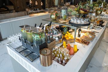 Breakfast buffet